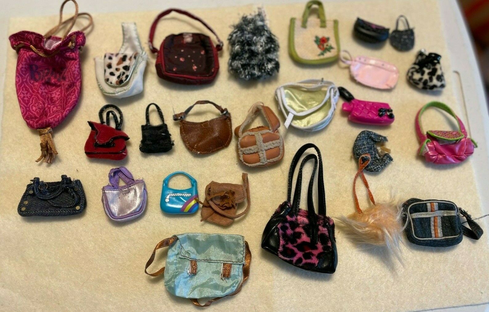 Lot Of Assorted Doll Purses Various Sizes